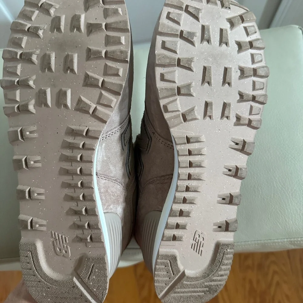 New Balance 574 Brown Sneakers like new - Picture 4 of 6